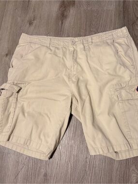 J. America Khaki Cargo Shorts with Side Pockets Florida Gators Team